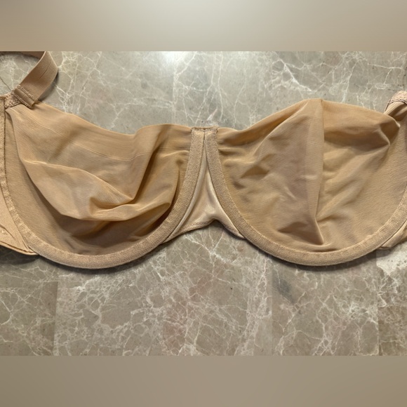 SKIMS NO SHOW UNLINED BALCONETTE BRA - Picture 7 of 12